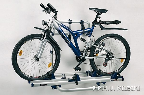Baga�nik rowerowy Thule Omnistor Omni Bike Elite 4 (niski) do przewozu czterech rower�w na �cianie przyczepy kempingowej