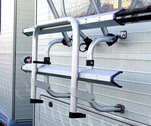 Baga�nik rowerowy Thule Omnistor Omni Bike Sport 2 (niski) do przewozu dw�ch rower�w na �cianie przyczepy kempingowej
