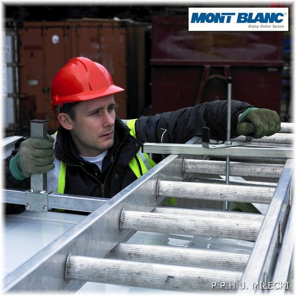 Uchwyt - zacisk do
przewozudrabiny szwedzkiego producenta Mont Blanc