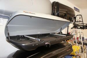 Wsporniki, podstawki do przewozu nart w boxach Xstream, Junior, Altro, Thule i innych
