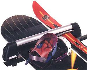 Uchwyty narciarskie THULE Deluxe 740 do przewozu 3 par nart lub 2 snowboard\'�w - 2 szt. zamykany